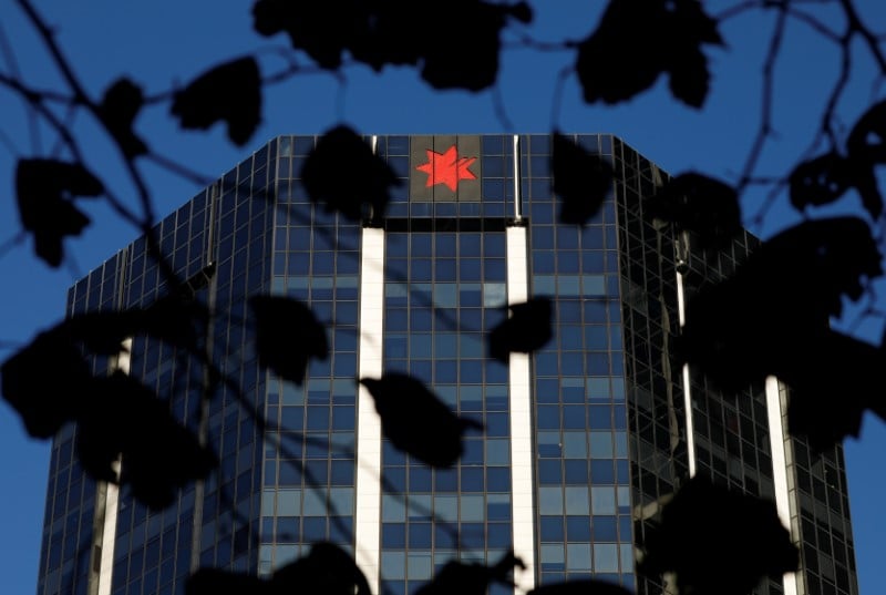 Australie: une banque poursuivie pour ses pratiques illicites