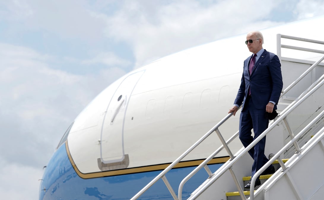 Etats-unis: biden devrait autoriser des livraisons d'armes pour 100 millions de dollars a l'ukraine, selon des responsables