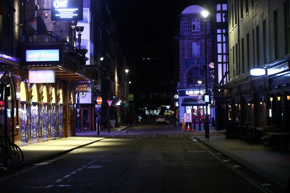 Coronavirus: les bars et restaurants de londres pourraient devoir fermer