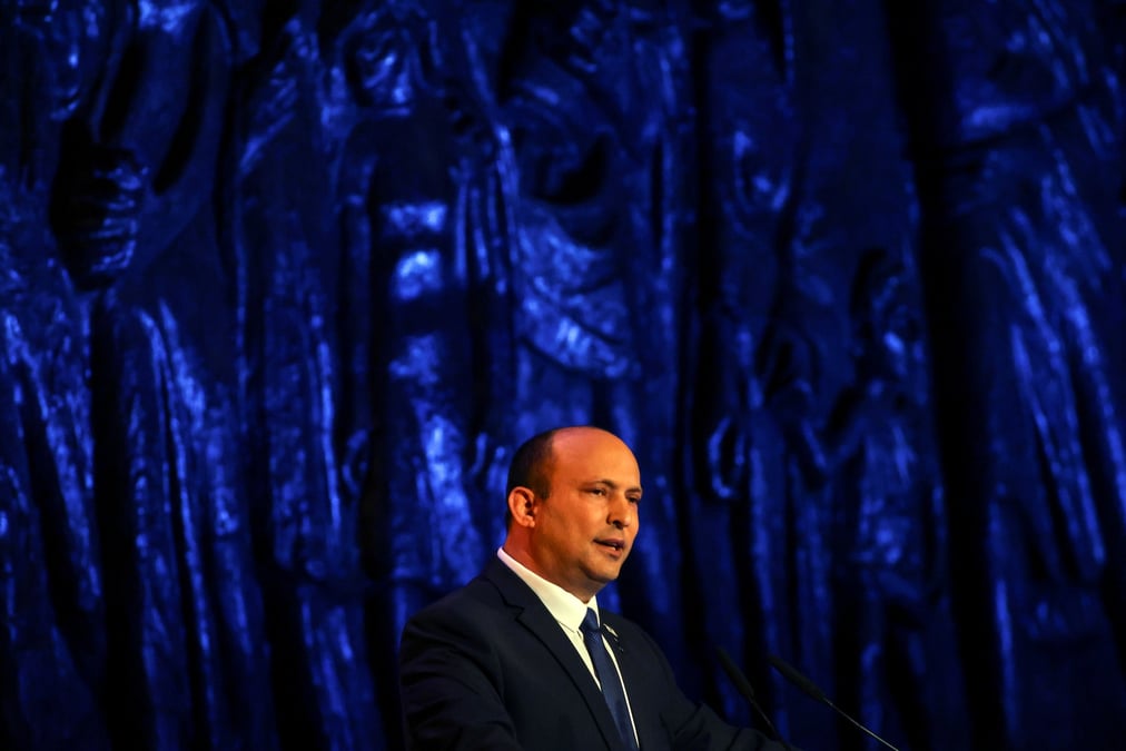 Israel prefere la diplomatie avec l'iran mais fait valoir son 'droit a l'autodefense', dit bennett