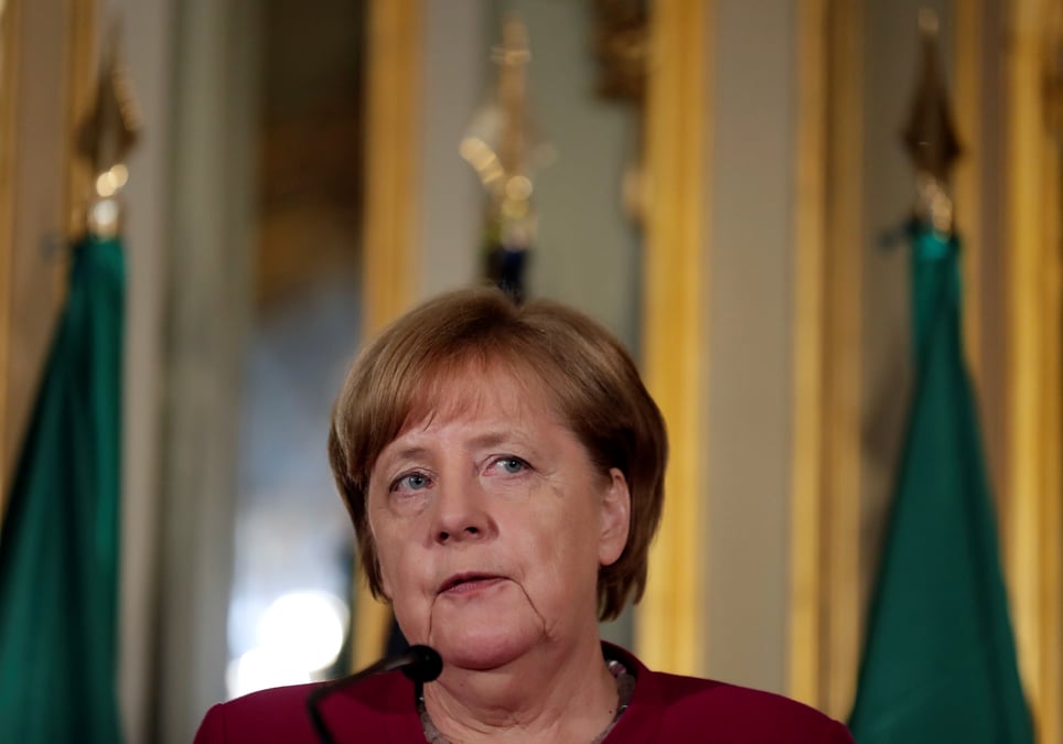 Pas de partage de la dette au sein de la zone euro, dit merkel