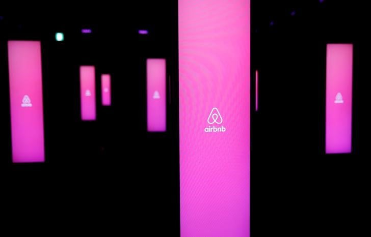 A paris, l'adjoint au logement veut durcir les mesures anti-airbnb
