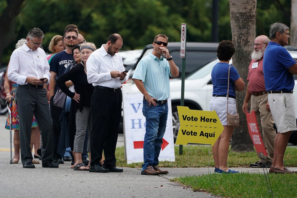 Midterms: controverse et nouveau decompte en vue en floride, georgie