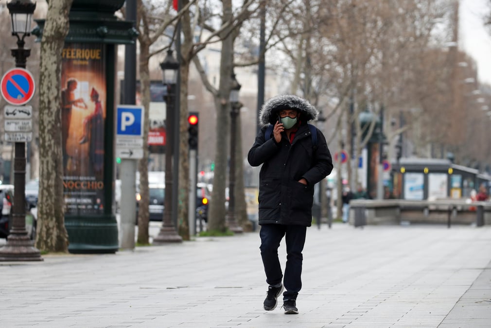 France: la liste des commerces autorises a ouvrir ne changera pas, annonce le maire