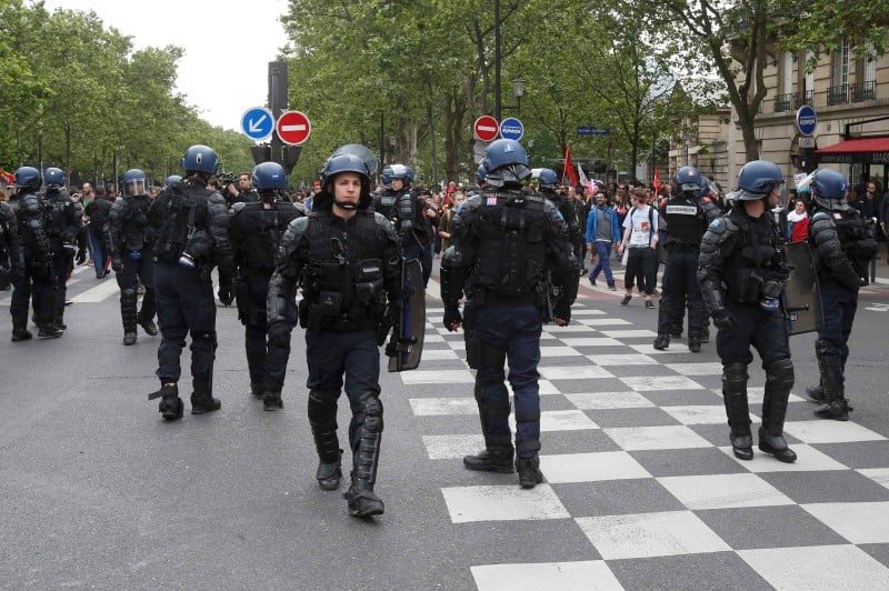 La tuerie de magnanville cause une "deflagration" dans la police
