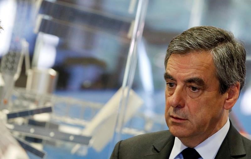 Fillon veut faire naitre "l'etincelle de toutes les volontes"