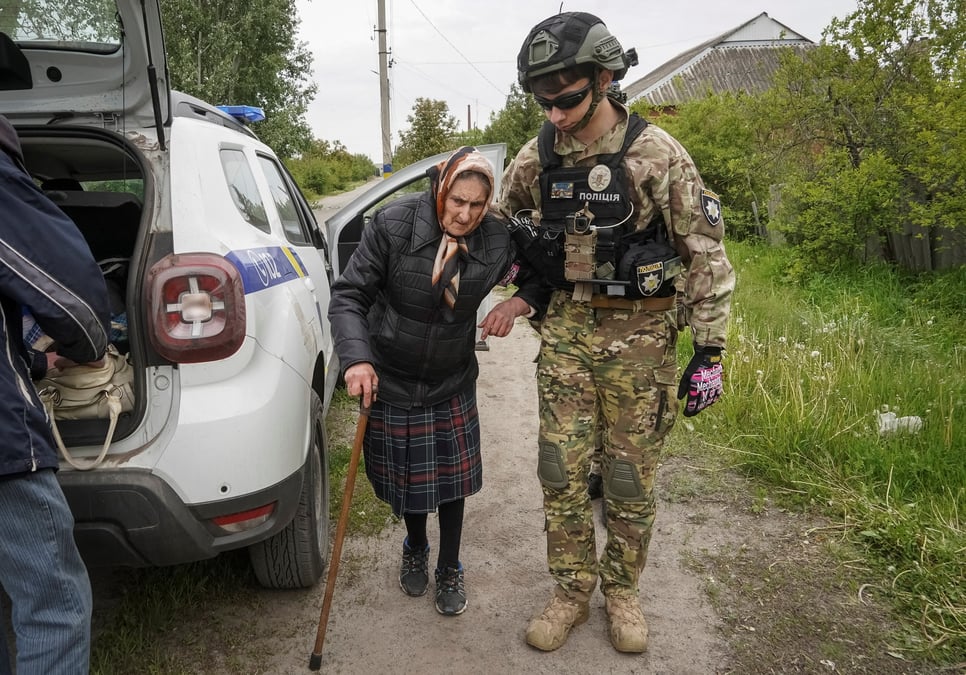 Evacuation dans la region de kharkiv en raison des bombardements russes