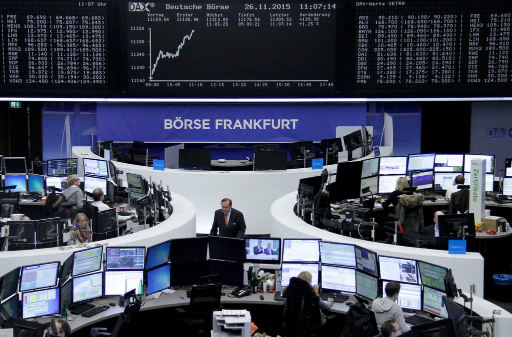 Les marches europeens accelerent leur hausse a mi-seance