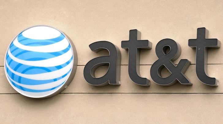 At&t renonce a un accord commercial avec huawei