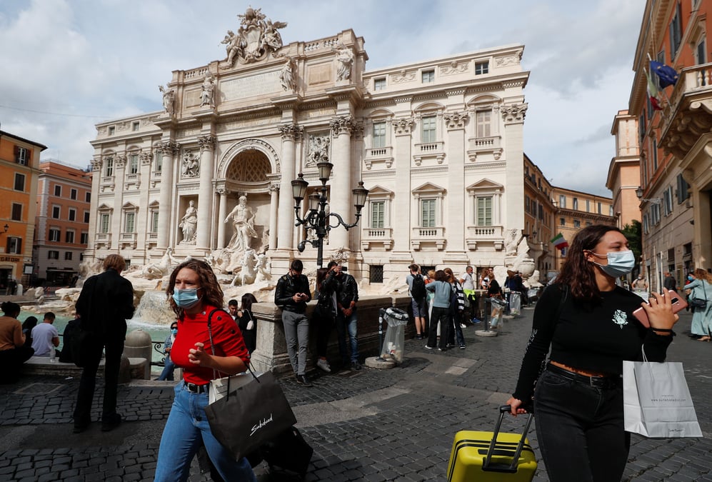 Coronavirus: l'italie envisage de generaliser le port du masque a l'exterieur