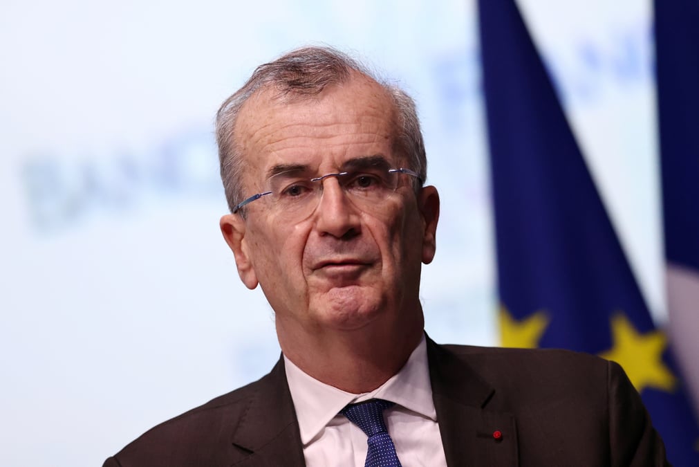 Le gouverneur de la banque de france, francois villeroy de galhau, a paris
