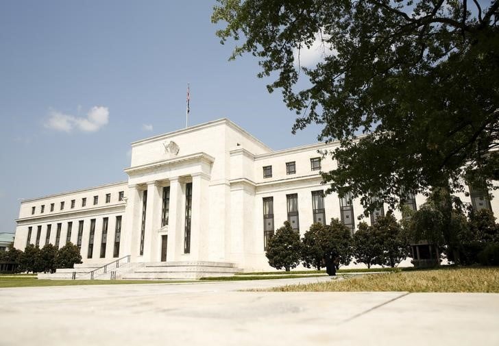 La fed pourrait intervenir sur les marches si besoin