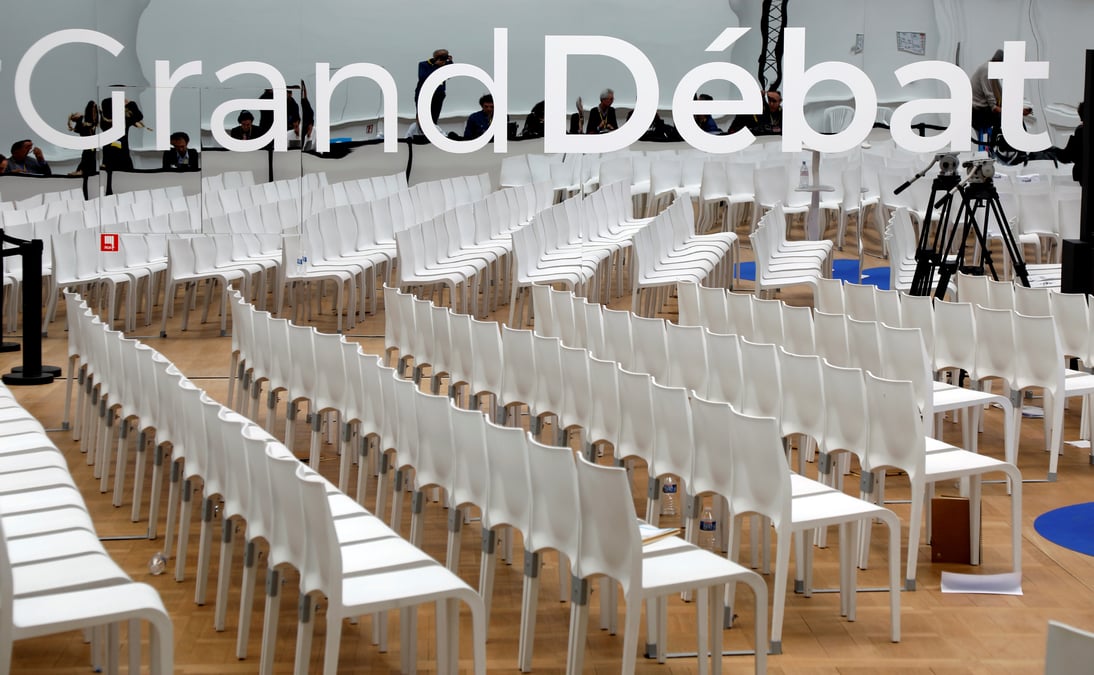 Reponse au "grand debat" dans "les prochains jours"