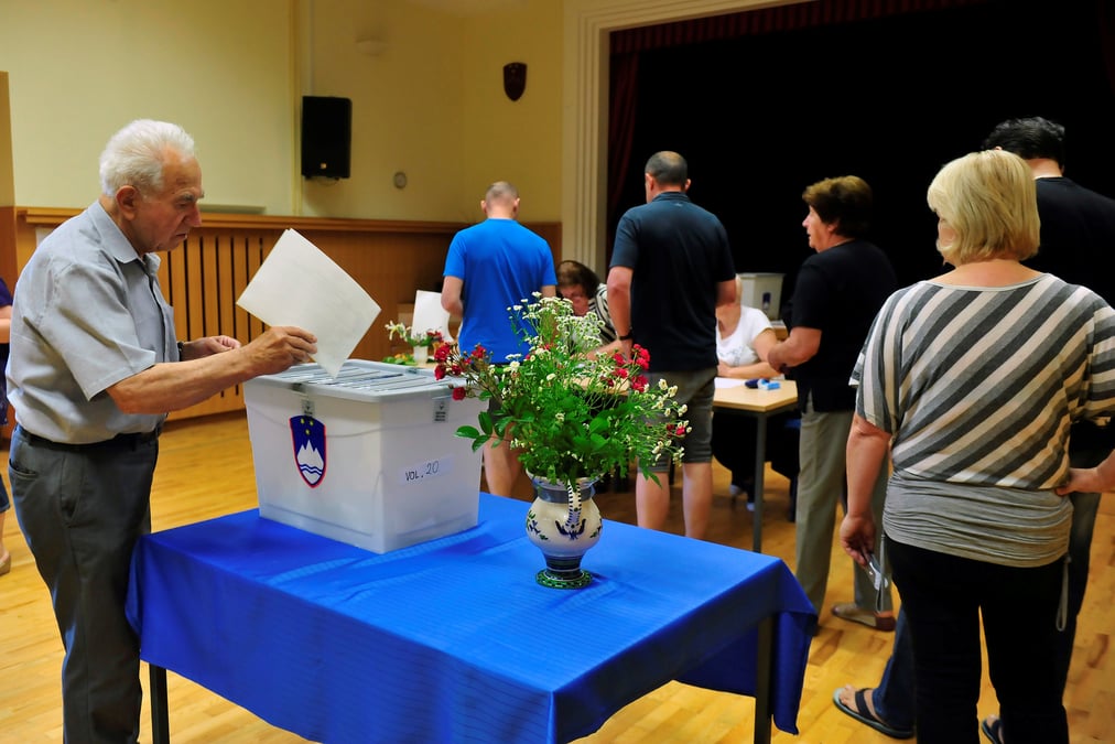 La slovenie aux urnes, les nationalistes attendus en tete