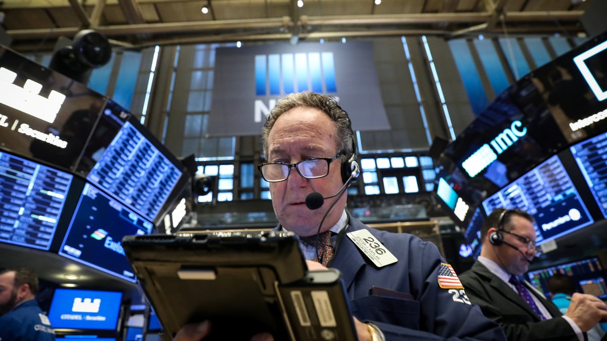Wall street ouvre en ordre disperse