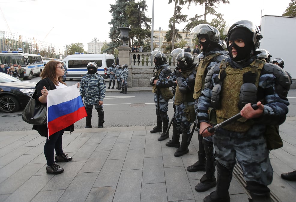 Pour le kremlin, il n'y a pas de crise politique en russie