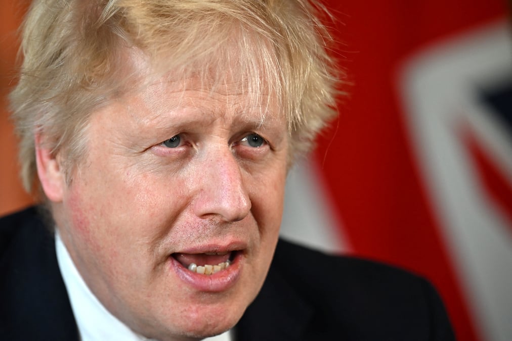 Ukraine: l'occident imposera des sanctions massives contre moscou, selon boris johnson