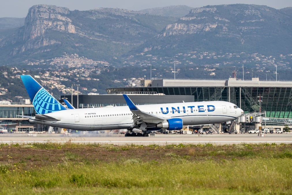 United Airlines Nice