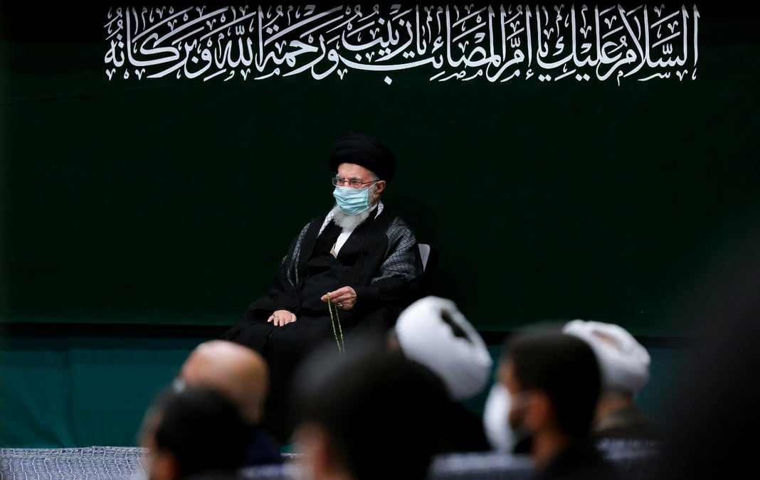 L'ayatollah Khamenei a promis une « réponse sévère » en Iran.