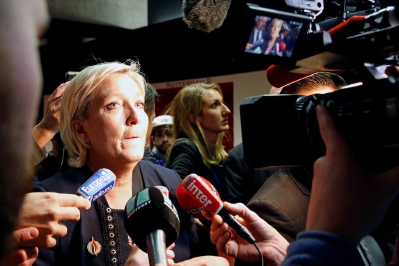La droite et le fn se dechainent contre emmanuel macron