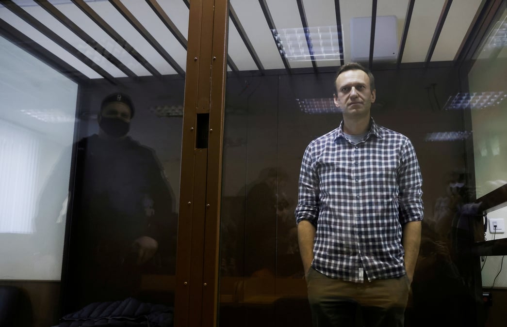 Russie: deux proches de navalny arretees avant le discours de poutine, selon leurs avocats