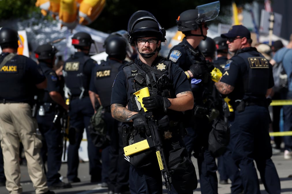 Une fusillade fait un mort et 11 blesses a minneapolis