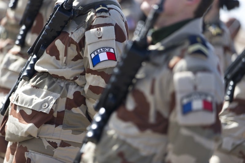 L'armee francaise veut se deployer dans les salles obscures