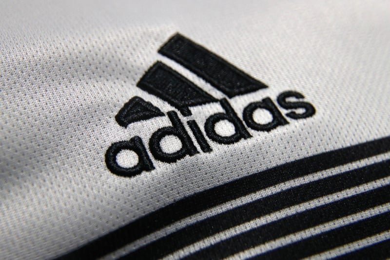 Adidas attend des ventes stables en europe au 2e trimestre