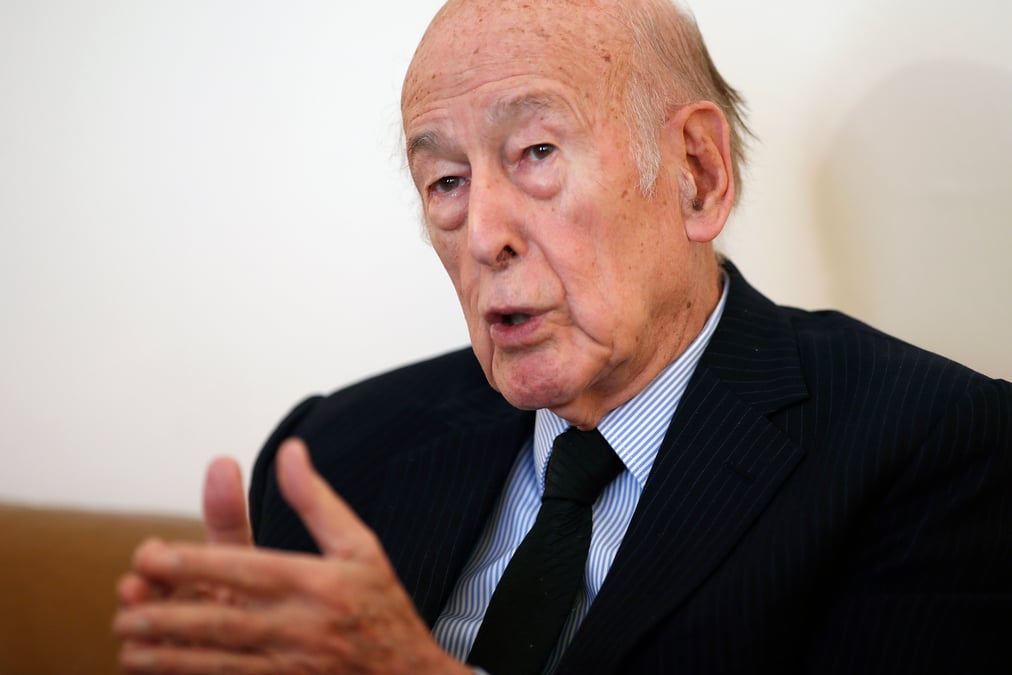 Giscard d'estaing, toujours hospitalise, "se sent bien aujourd'hui"