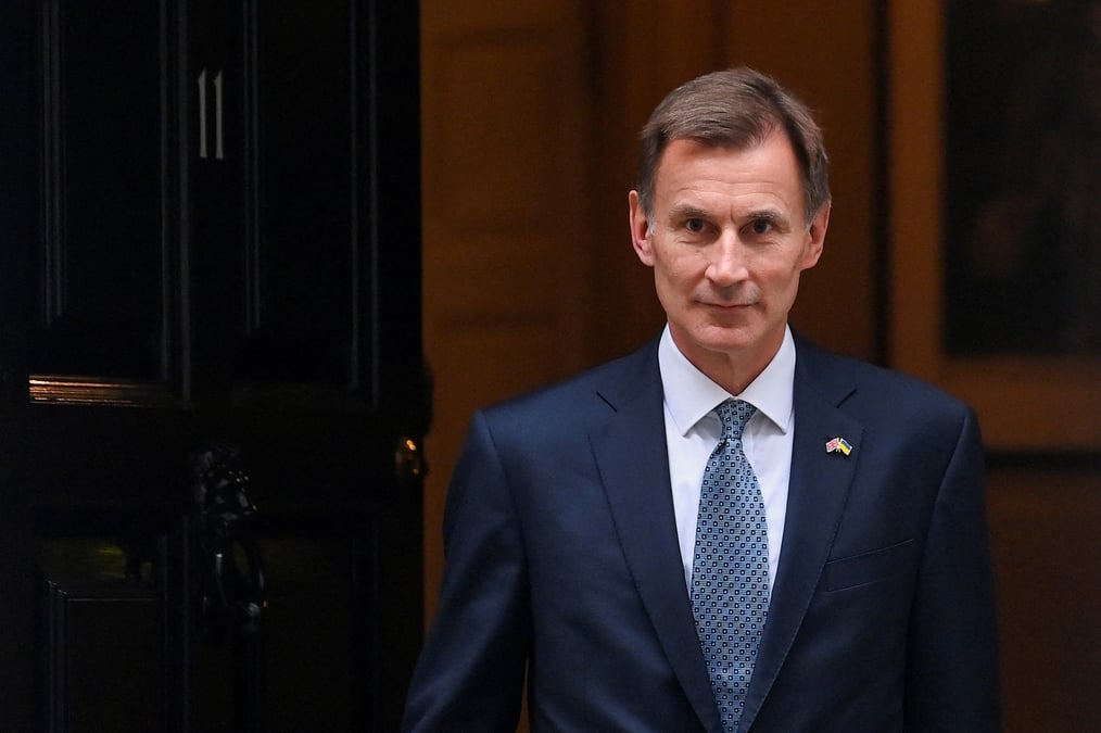 Le ministre britannique des finances jeremy hunt a downing street a londres