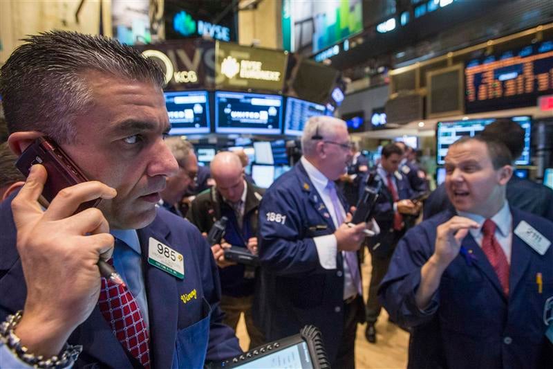 Wall Street finit en petite baisse, Best Buy plonge
