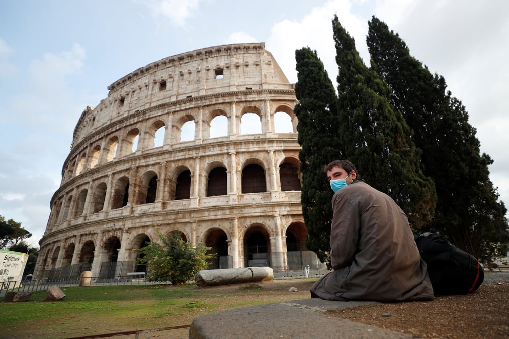 Coronavirus: 37.978 nouvelles contaminations et 636 deces en italie en 24 heures