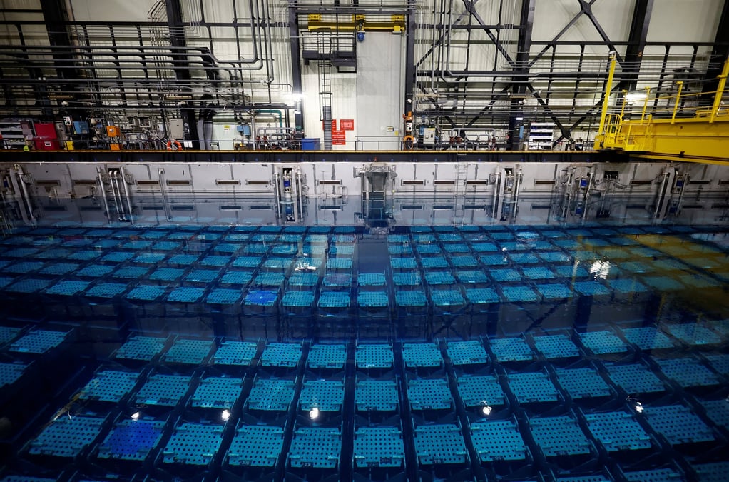 L'usine francaise de retraitement de dechets nucleaires a la hague