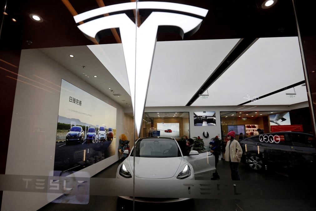 Salle d'exposition tesla a pekin