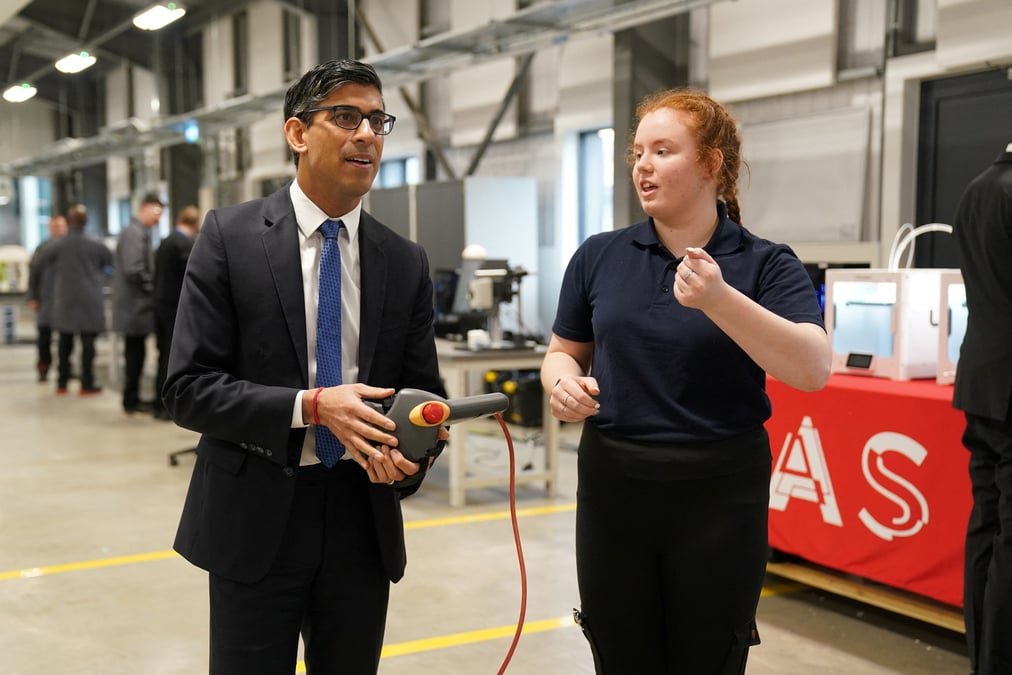 Le premier ministre rishi sunak a abingdon, au royaume-uni