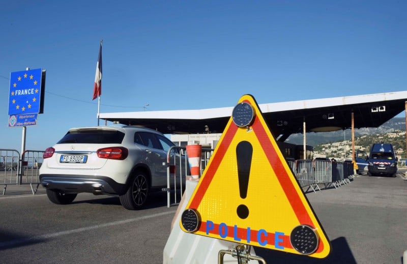 Chute du nombre de reconduites a la frontiere