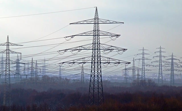 électricité lignes transport