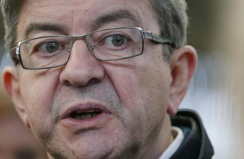 Melenchon: l'europe de la defense n'a aucun interet