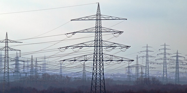 électricité lignes transport