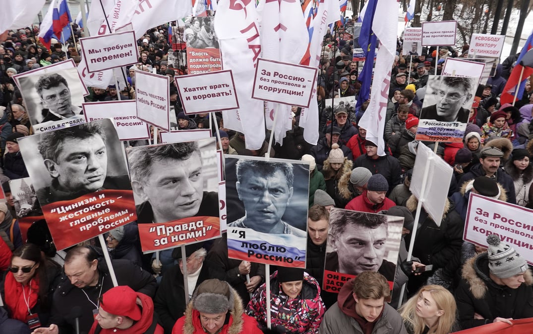 Marche a moscou en memoire de l'opposant assassine boris nemtsov