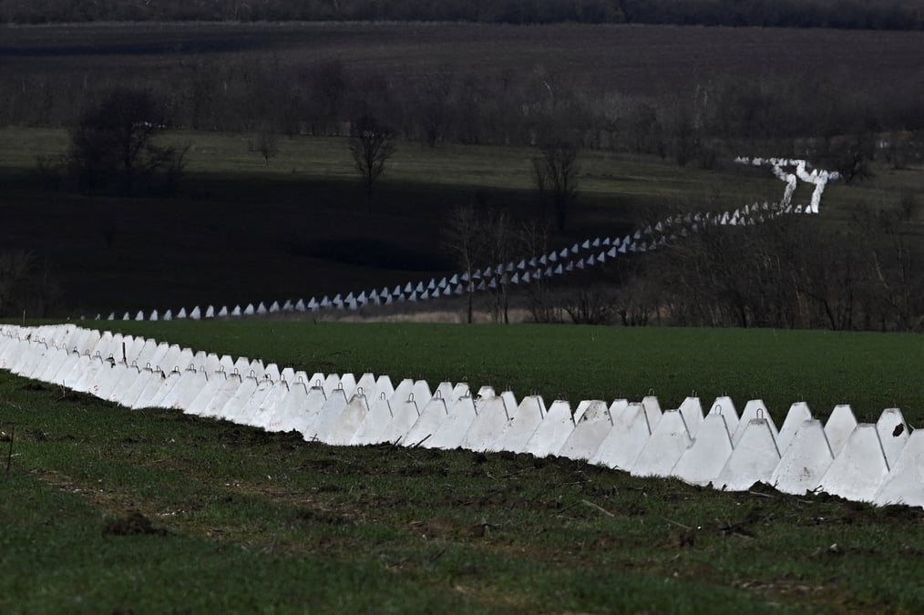 Ligne de defense ukrainienne dans la region de zaporijjia au sud du pays