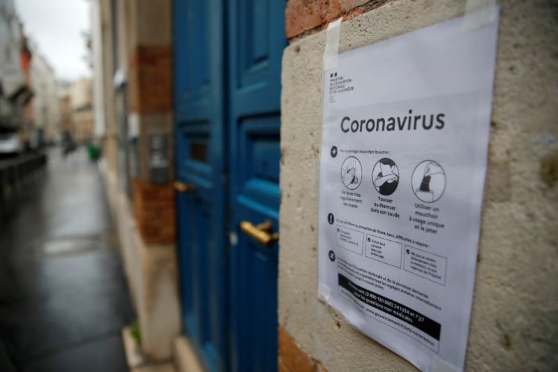 Coronavirus: pres de 90 nouveaux deces en france