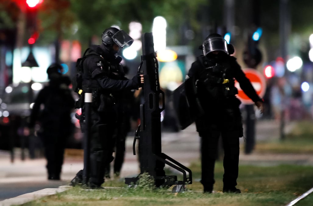 Un homme se rend apres une prise d'otages au havre