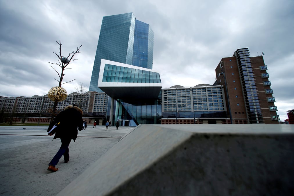 La bce s'en tient au statu quo, les decisions cles attendues en decembre