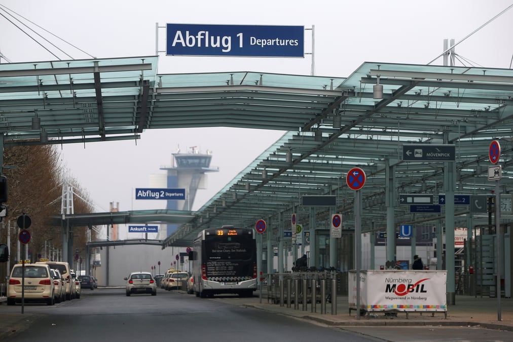 Aeroport albrecht duerer de nuremberg, en allemagne