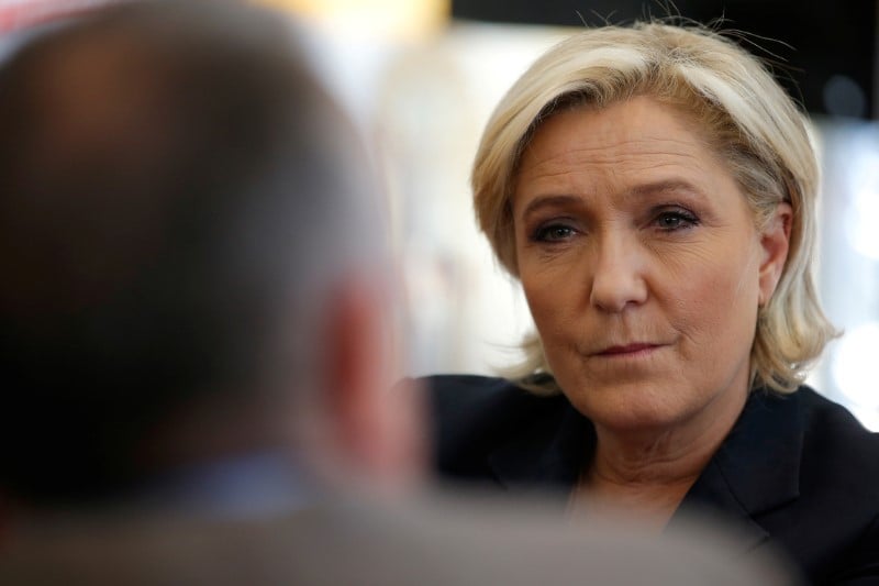 Le pen croit a la fin de "la legende du plafond de verre"