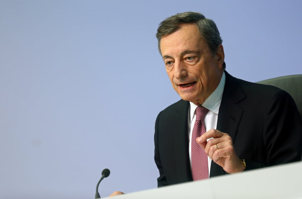 Pas de rebond de la croissance en zone euro en vue, selon draghi (bce)