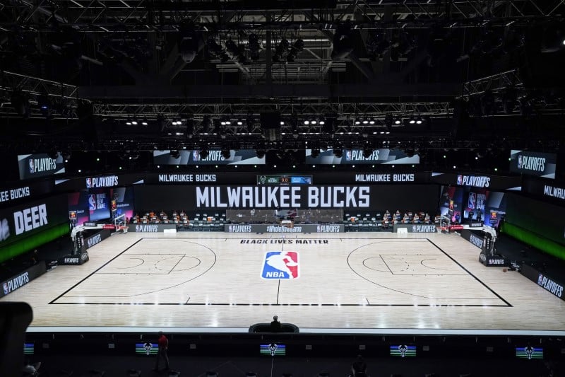 Usa: report de matches nba apres un boycott en protestation contre les injustices raciales