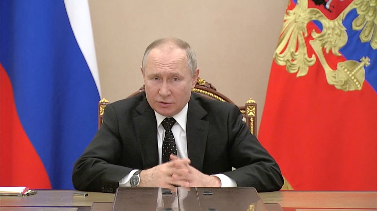 Apres quatre jours d'offensive en ukraine, poutine met en alerte la force de dissuasion russe