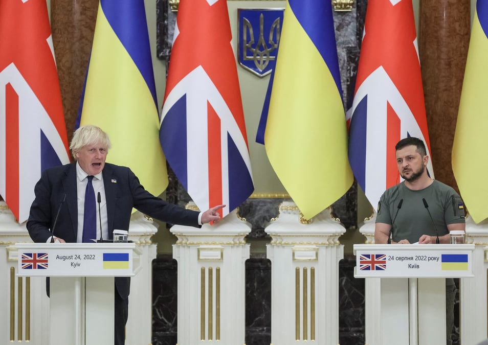 Boris johnson a kyiv promet une nouvelle aide militaire a l'ukraine